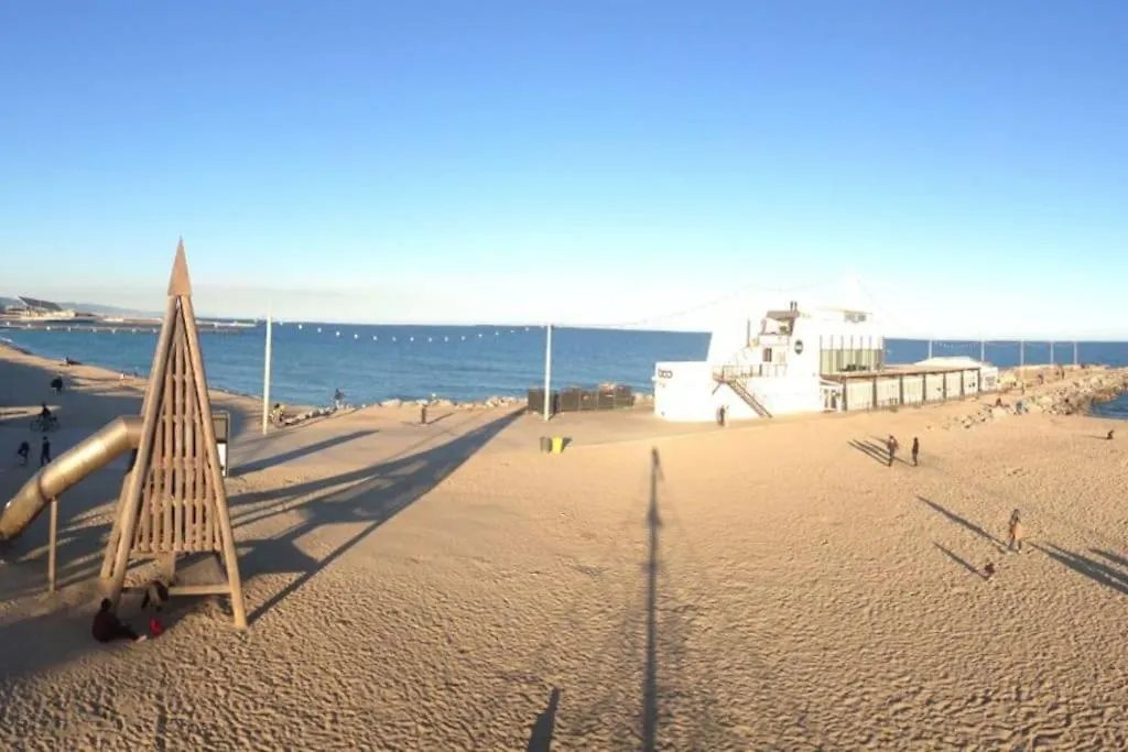 Barcelona Family Beach Spanien